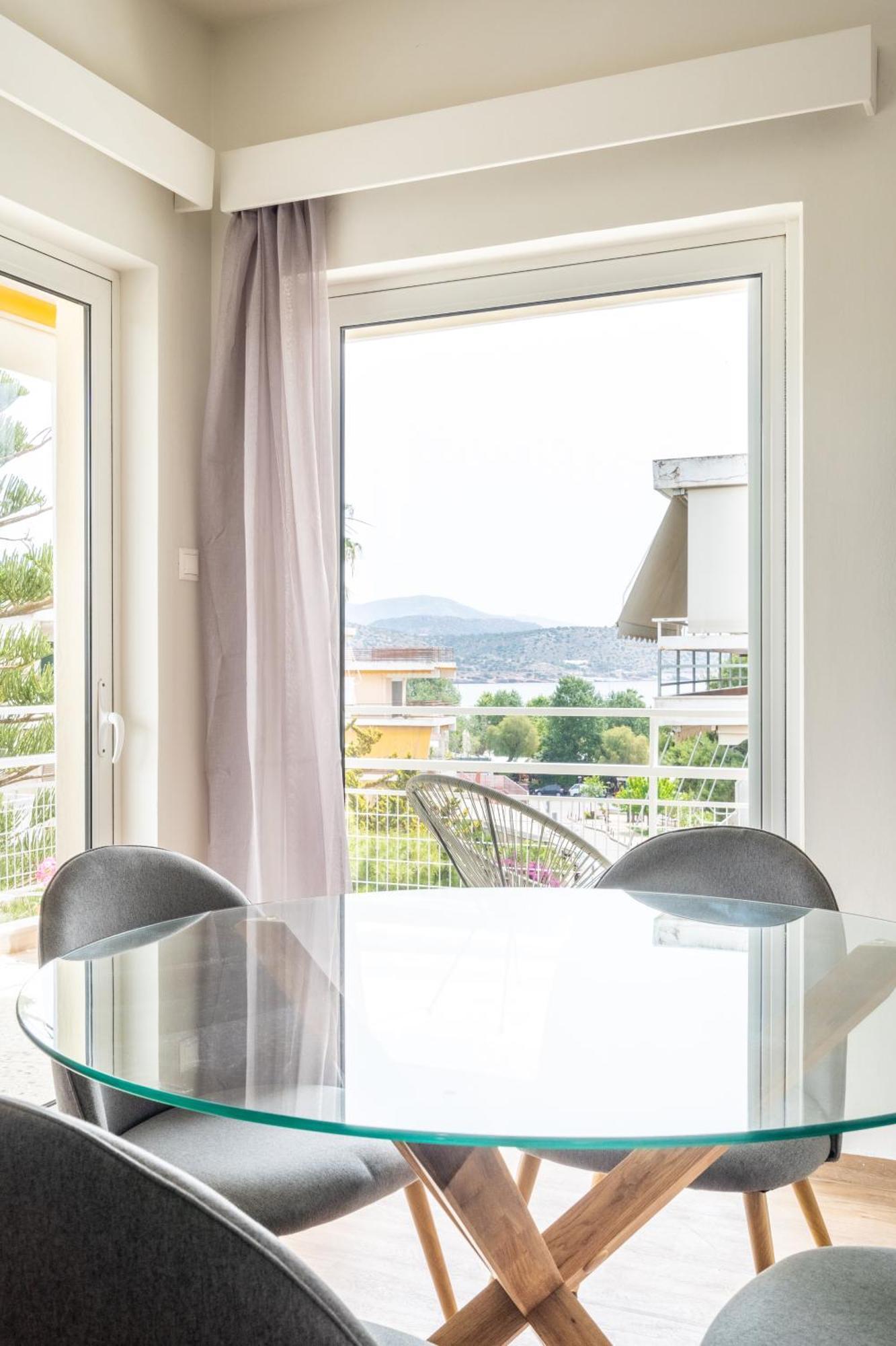 Sea View Stylish Penthouse In Varkiza