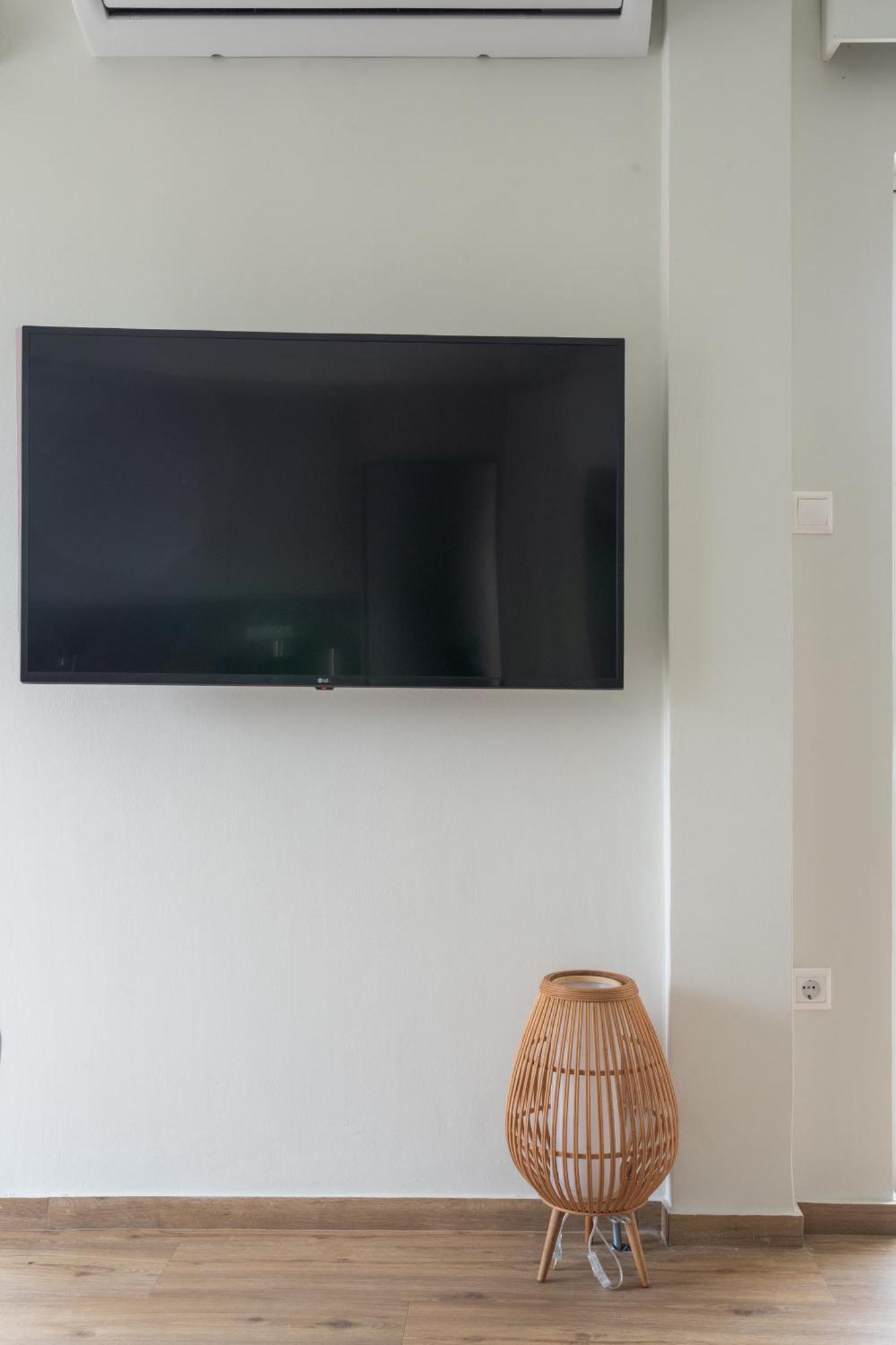 Sea View Stylish Penthouse In Varkiza Apartment