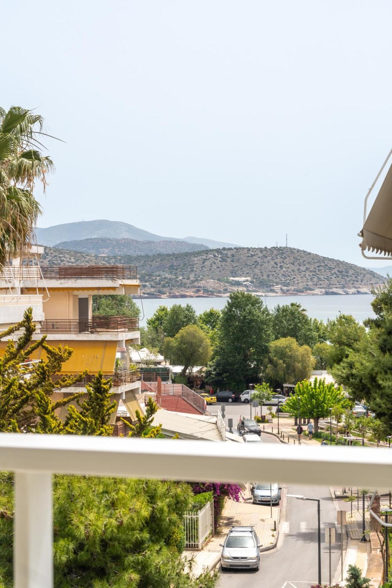 Sea View Stylish Penthouse In Varkiza * Vari (Attica)