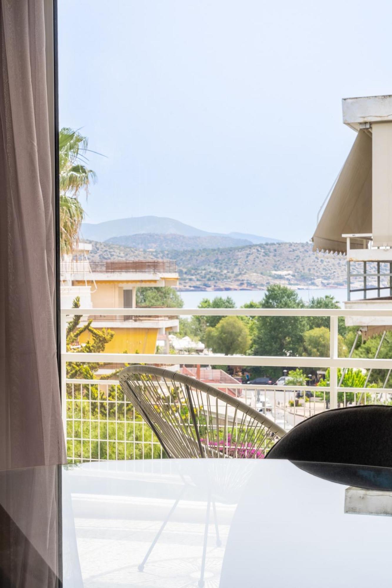 Sea View Stylish Penthouse In Varkiza Apartment *