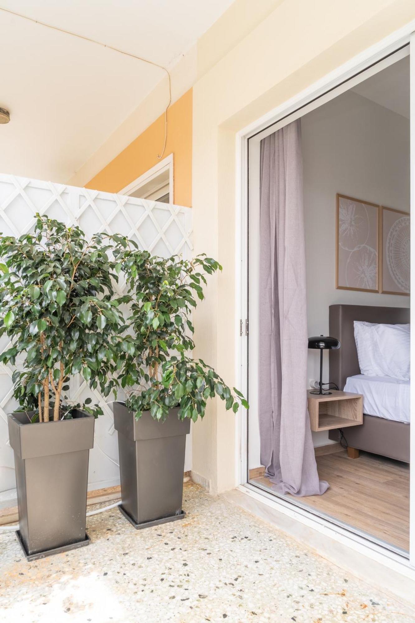 Sea View Stylish Penthouse In Varkiza Vari (Attica)